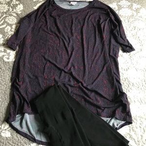 LULAROE CLASSIC T PURPLE RED/PINK PRINT
